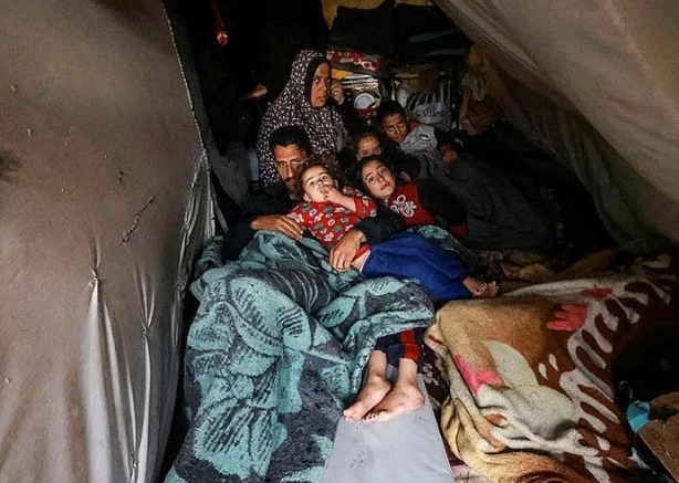 Foto - İnsanlık siyonist çukurunda! Katil İsrail'in Naziler'den farkı yok