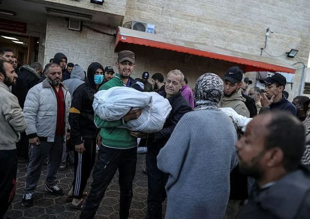 Foto - İnsanlık siyonist çukurunda! Katil İsrail'in Naziler'den farkı yok