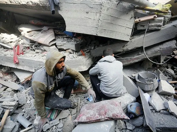 Foto - İnsanlık siyonist çukurunda! Katil İsrail'in Naziler'den farkı yok