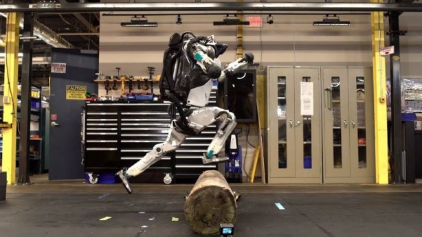 İnsansı robot Atlas işten kovuldu