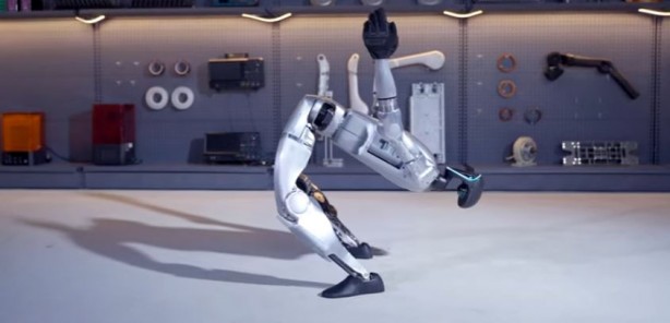 İnsansı robotlarda devrim! Unitree Robotics, 16 bin dolarlık G1’i tanıttı