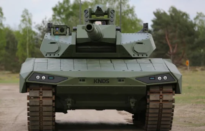 Foto - İnsansız savaş tankı kamuoyuna ilk kez gösterildi! Bu resmen devrim