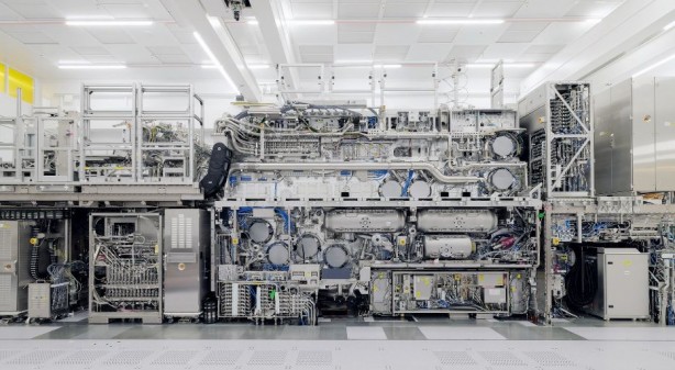 Foto - Intel herkesin istediği High-NA EUV makinesini aldı