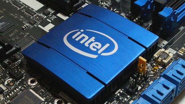 Foto - Intel'den dizüstü bilgisayarları uçuracak işlemci