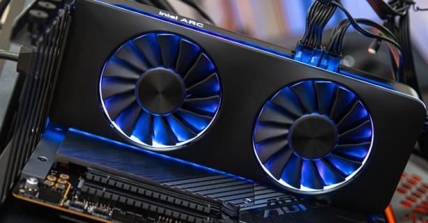 Foto - Intel'den grafik kartı atağı