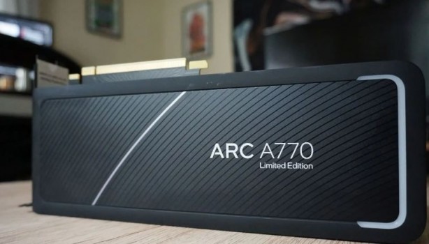 Foto - Intel'den grafik kartı atağı