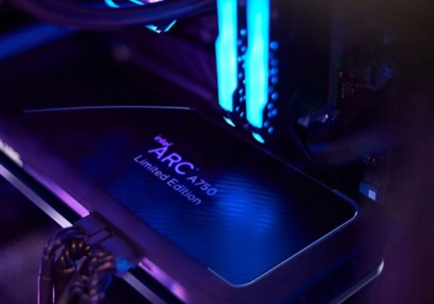 Foto - Intel'den grafik kartı atağı