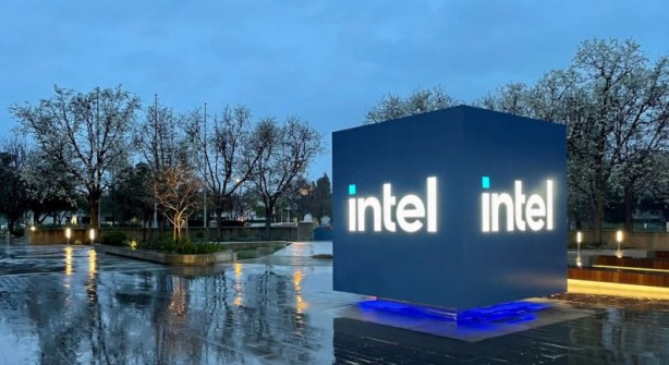 Foto - Intel’den yapay zeka için yeni teknoloji