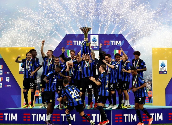 Foto - Inter’den olay çıkış! Anlaşmaya yanaşmadılar ve haciz kapıya dayandı! Hakan’a büyük şok…