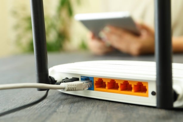 Foto - İnternet ağına öyle bir isim yazdı ki, sabahına tutuklandı! Bilgisayar ve modemi emniyete götürülen öğrenci, apar topar cezaevine konuldu
