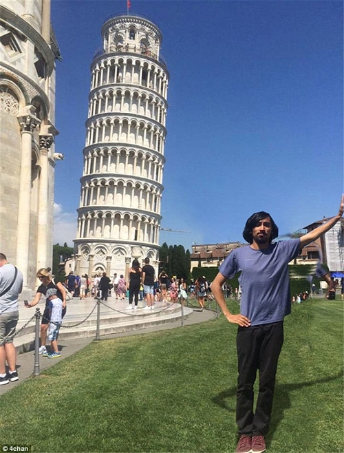 Foto - İnternetten yardım istediğine pişman ettiler