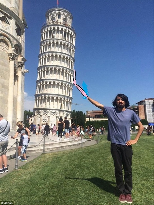 Foto - İnternetten yardım istediğine pişman ettiler