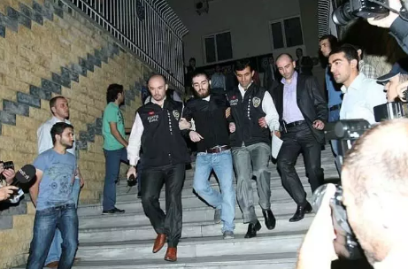 Foto - İntihar ettiği söylenmişti! O fotoğraflar ortaya çıktı 