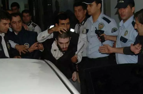 Foto - İntihar ettiği söylenmişti! O fotoğraflar ortaya çıktı 