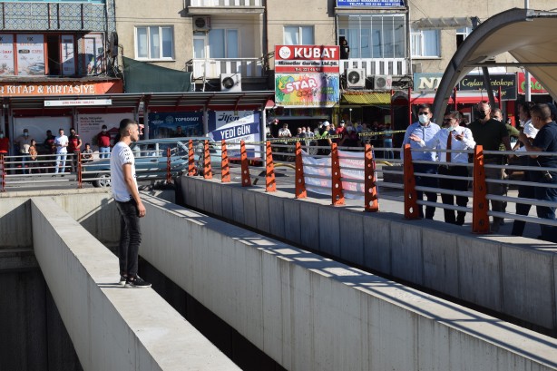 İntihar girişiminde bulunan genci, emniyet müdürü engelledi