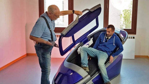 Foto - İntihar kapsülü adlı ölüm kabini ilk kez kullanıldı! Çok sayıda kişi tutuklandı