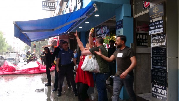Foto - İntihara teşebbüs eden kadın böyle ikna edildi!