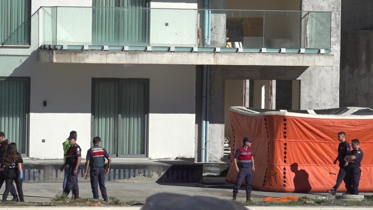 Foto - İntihardan en yakın dostu vazgeçirdi
