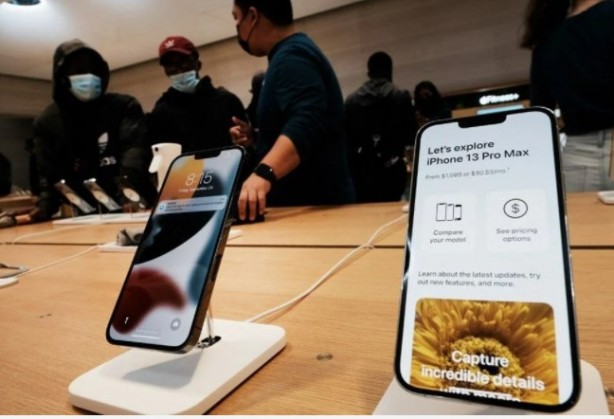 Foto - iPhone 13 satışta! Apple mağazalarında kuyruk oluştu