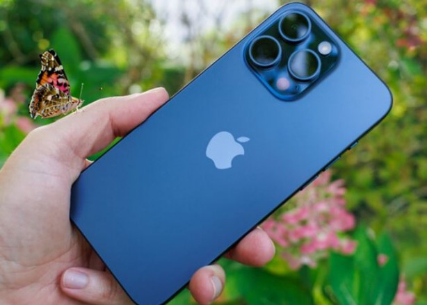 Foto - iPhone 15 Pro Max ŞOK markette satışa çıktı