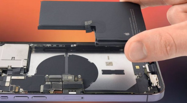 Foto - iPhone 16 serisinin pil değiştirme ücreti cep yakıyor