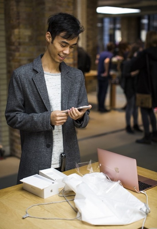 iPhone 7 ve 7 Plus satışa sunuldu