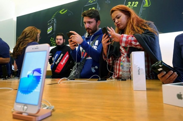 Foto - iPhone 7'den garip sesler geliyor!