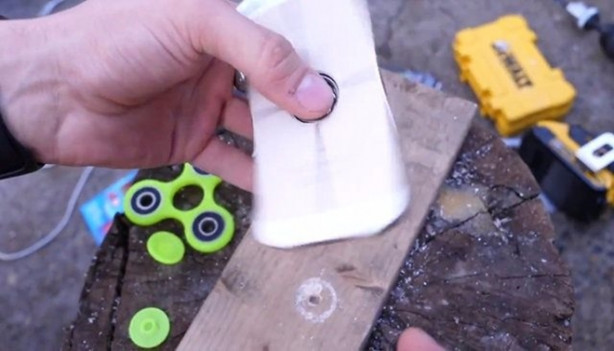 Foto - iPhone 7'den stres çarkı yaptı!