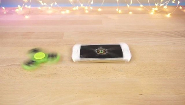 Foto - iPhone 7'den stres çarkı yaptı!