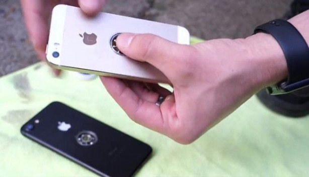 Foto - iPhone 7'den stres çarkı yaptı!