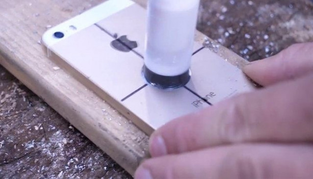 Foto - iPhone 7'den stres çarkı yaptı!