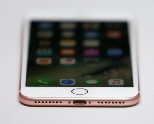 Foto - iPhone 7'nin yeniliklerini Apple'dan önce yapanlar