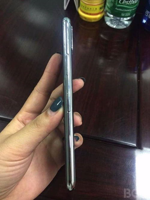 Foto - iPhone 8 Çin'de ortaya çıktı!