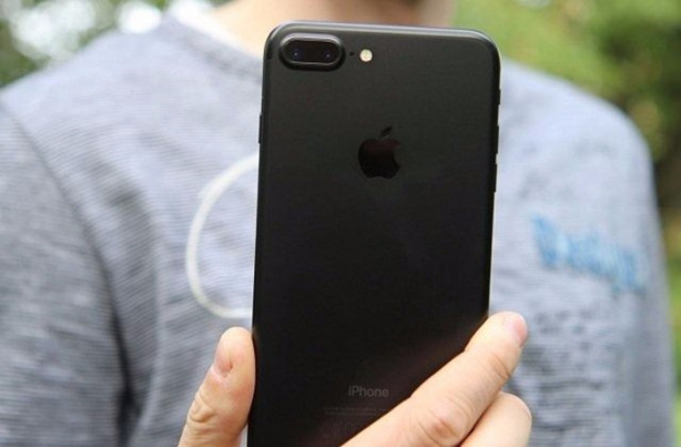 Foto - iPhone 8'den ilk görüntüler geldi