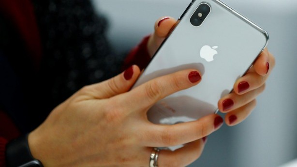 Foto - iPhone, Android telefonları ilk kez geride bıraktı