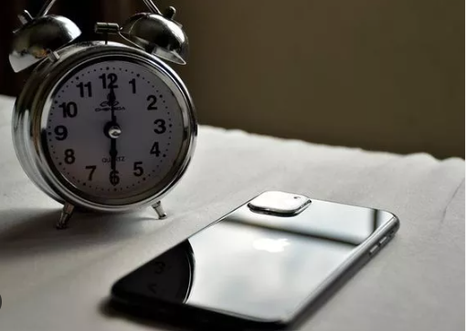 Foto - iPhone bir kadını sinir hastası yaptı! Her gün aynı saatte oluyor, ne yaptıysa çözüm bulamadı