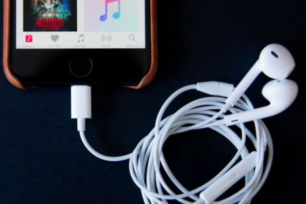 Foto - iPhone kulaklığının bilinmeyen özellikleri