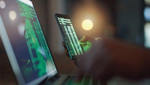 Foto - iPhone'u olanlar dikkat! Güvenlik açığından telefonlara sızdı