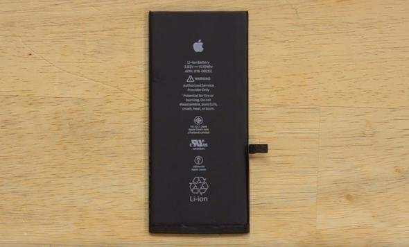 Foto - iPhone'u paramparça ettiler!