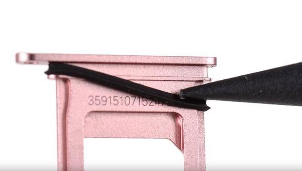 Foto - iPhone'u paramparça ettiler!