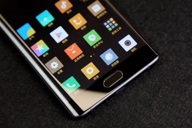 Foto - iPhone'un rakibi 50 saniyede tükendi!