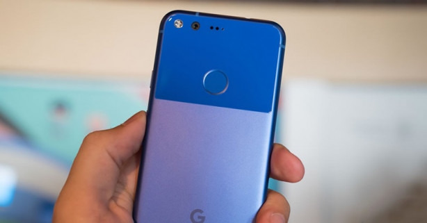 Foto - iPhone'un rakibi Türkiye'de satışa sunuldu