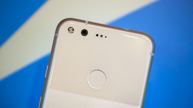 Foto - iPhone'un rakibi Türkiye'de satışa sunuldu