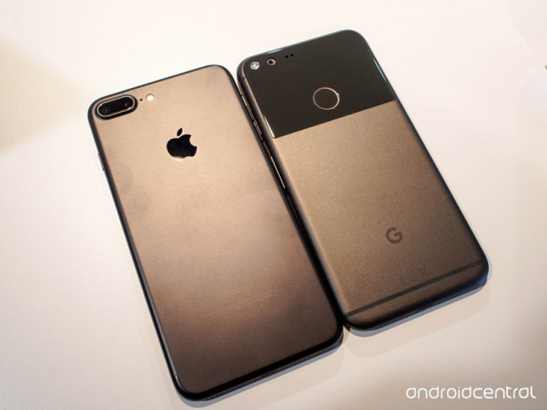 Foto - iPhone'un rakibi Türkiye'de satışa sunuldu