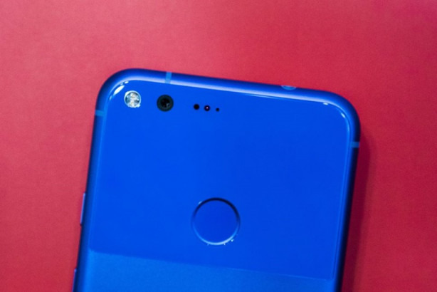 Foto - iPhone'un rakibi Türkiye'de satışa sunuldu