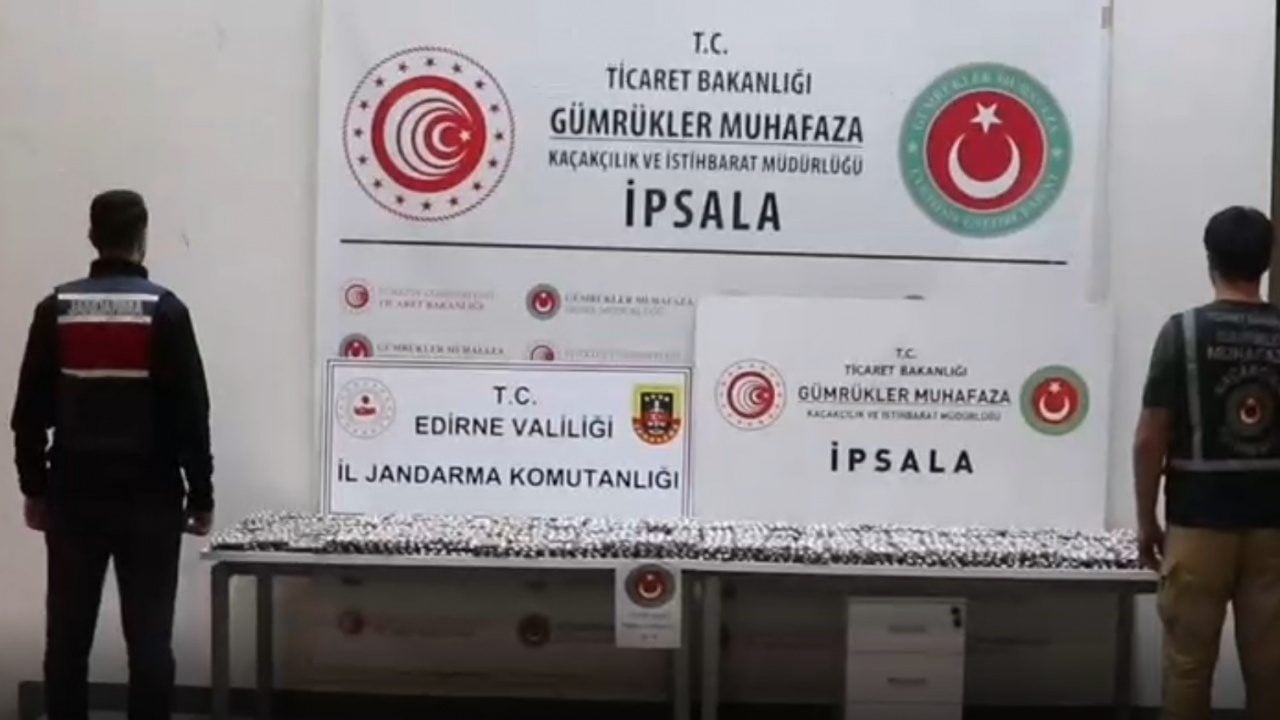 Foto - İpsala Gümrük Kapısı’nda yakalandı: Yolcu koltuğunun altı zehir deposu çıktı