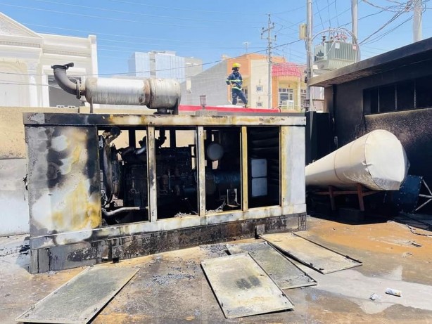 Irak'ta camide korkutan yangın: 4 yaralı