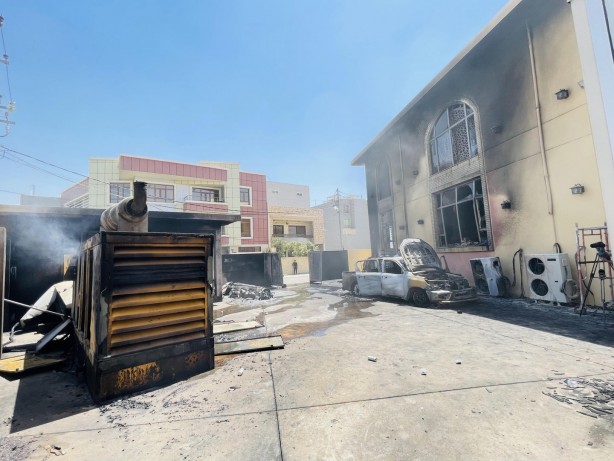 Foto - Irak'ta camide korkutan yangın: 4 yaralı