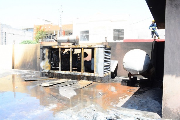 Foto - Irak'ta camide korkutan yangın: 4 yaralı