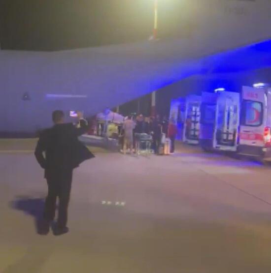 Foto - Irak'ta düğün salonundaki yangın faciası! Tedavi için Türkiye'ye getirildiler